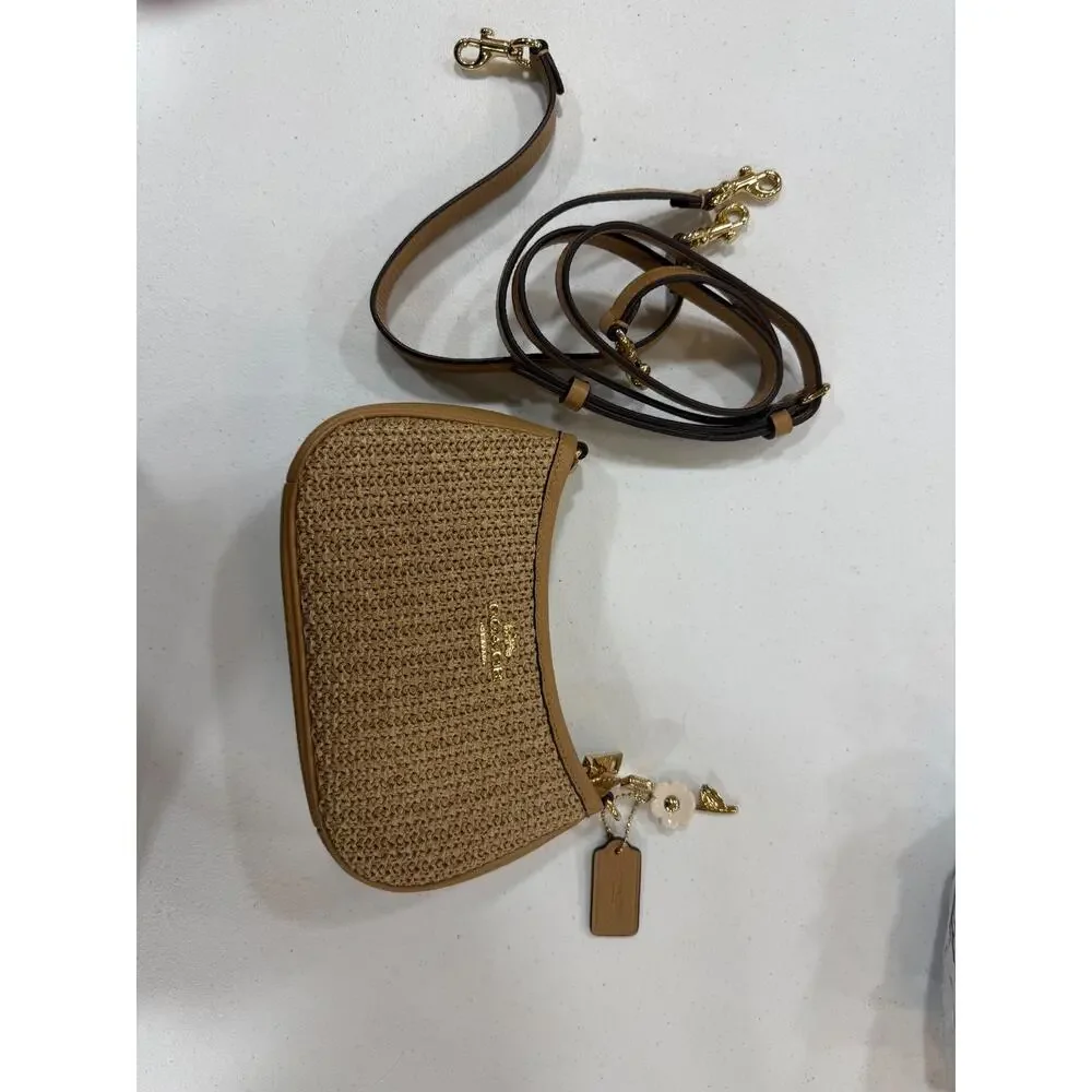 Coach nwt b2
